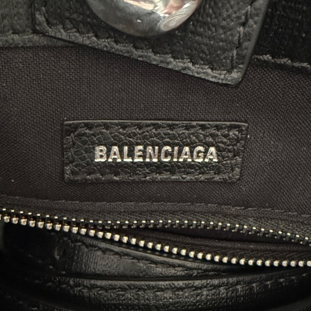 Balenciaga black top handle bag - Picture 10 of 10